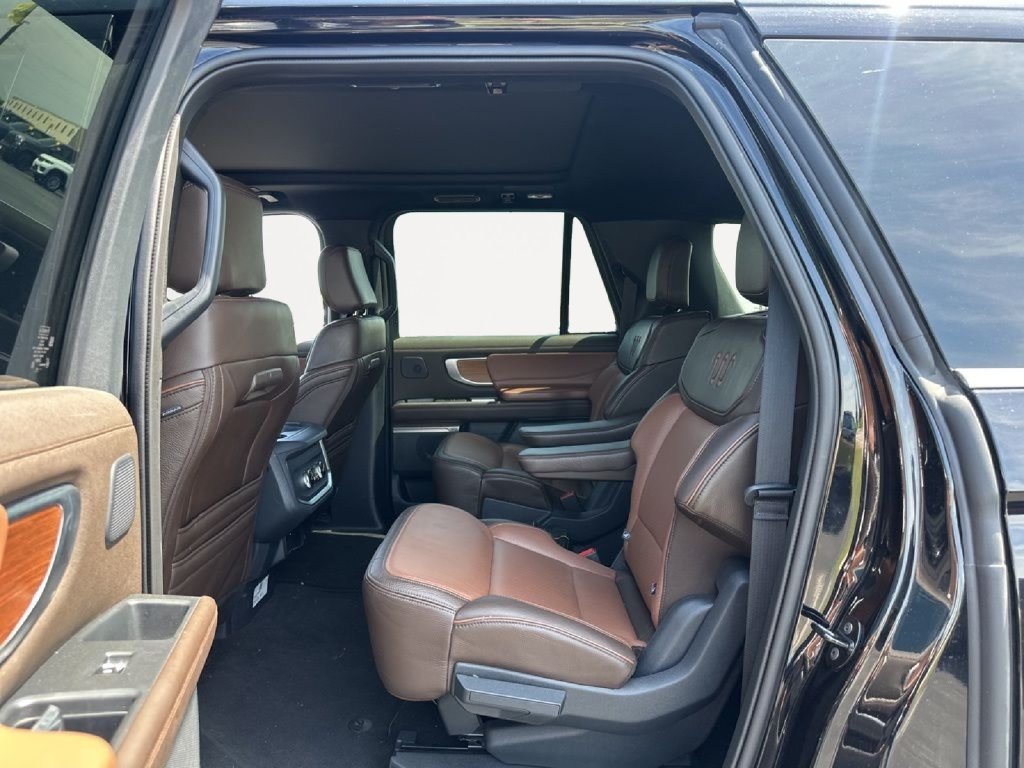 Used 2025 Ford Expedition Max King Ranch AWD/4WD image 28