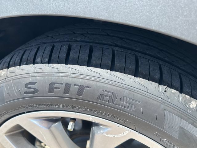 Used 2017 Lincoln MKC Select w/ Select Plus Package FWD image 27