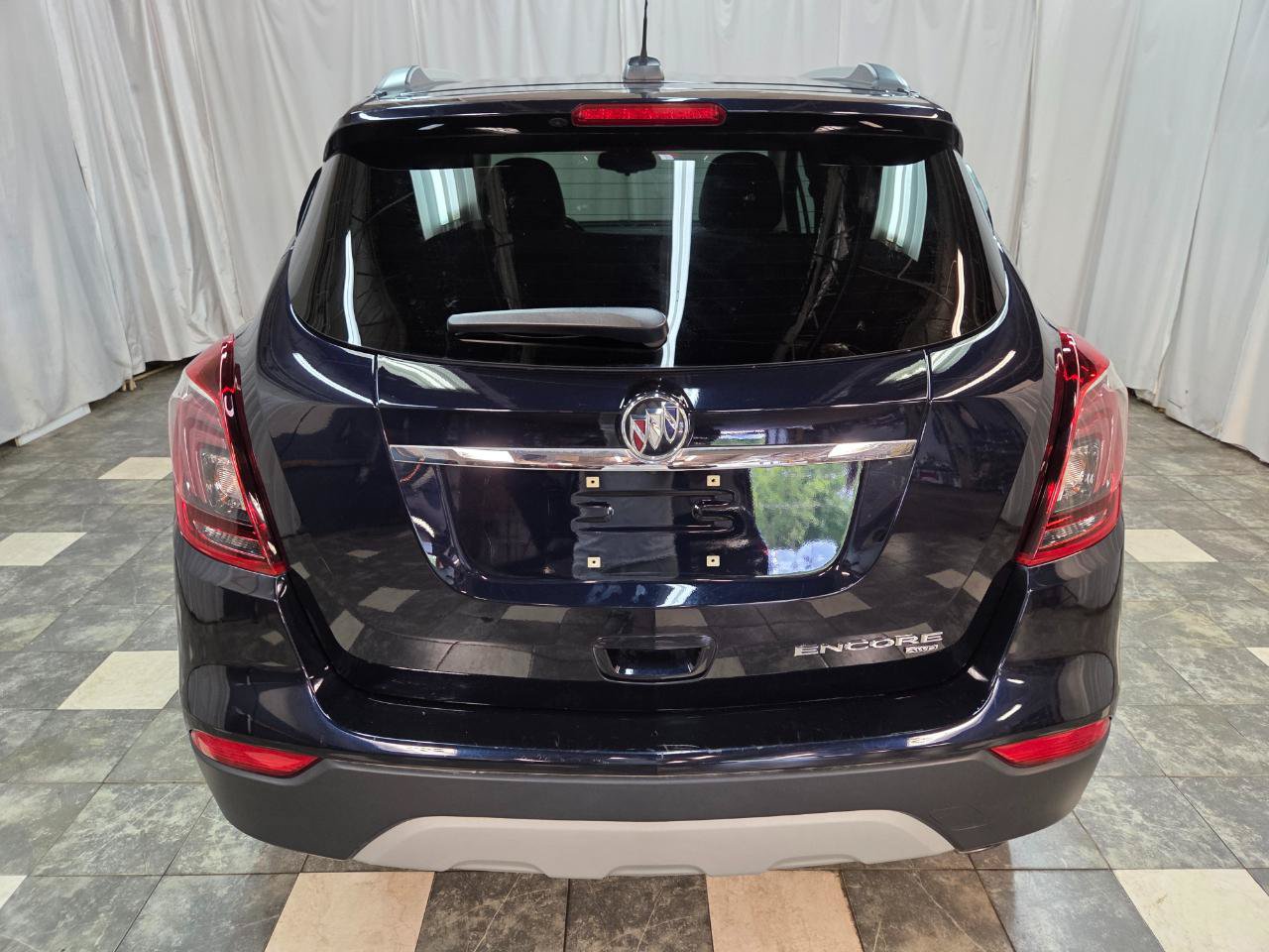 Used 2022 Buick Encore Preferred w/ Safety Package AWD/4WD image 4