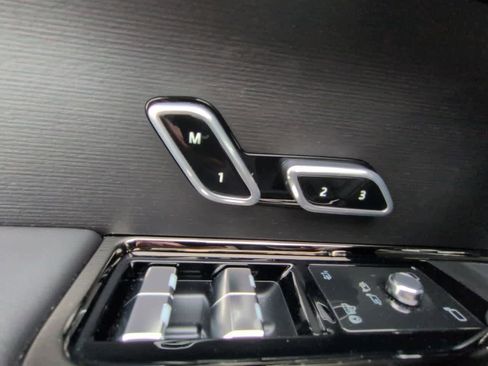 New 2025 Land Rover Range Rover Sport Dynamic SE image 17