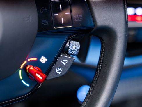 Used 2022 Ferrari SF90 Spider AWD/4WD image 69
