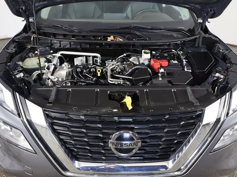 Used 2021 Nissan Rogue SV w/ Premium Package image 20