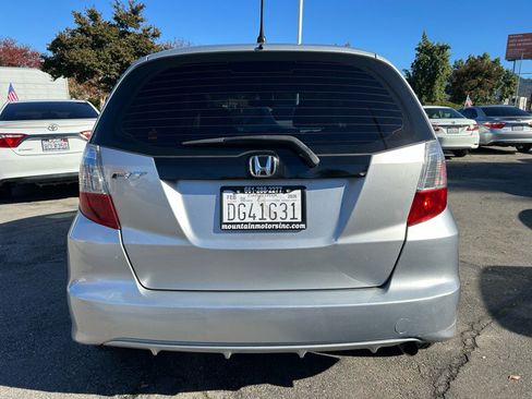 Used 2012 Honda Fit image 4