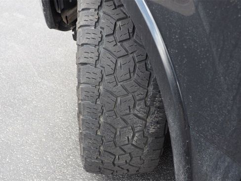 Used 2015 Ford F150 Platinum w/ Equipment Group 701A Luxury image 9