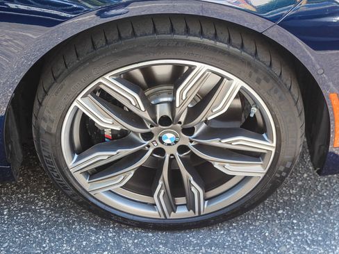 Used 2022 BMW M760i xDrive AWD/4WD image 9