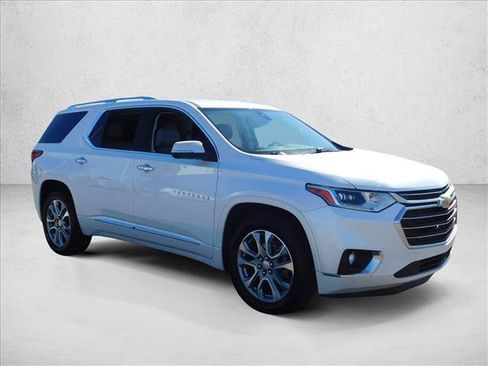 Used 2021 Chevrolet Traverse Premier AWD/4WD image 6