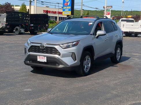 Used 2025 Toyota RAV4 XLE w/ Convenience Package AWD/4WD image 9