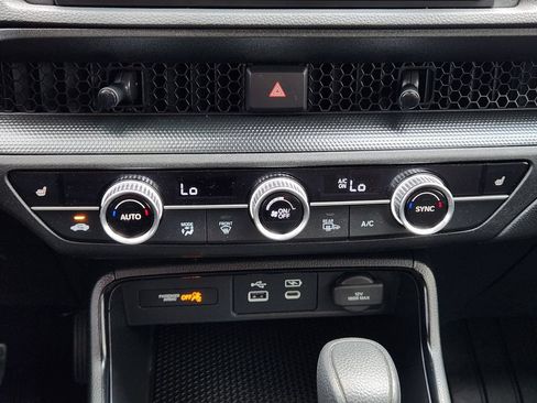 Used 2025 Honda CR-V EX image 19