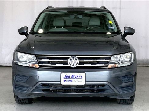Used 2018 Volkswagen Tiguan S FWD image 3