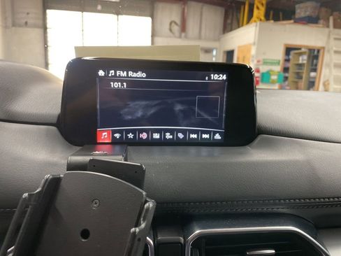 Used 2018 MAZDA CX-5 Touring image 22