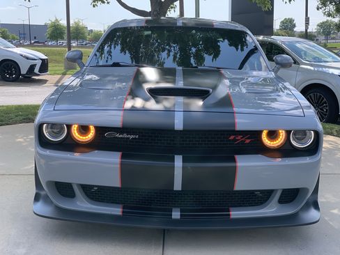 Used 2021 Dodge Challenger R/T Scat Pack RWD image 3