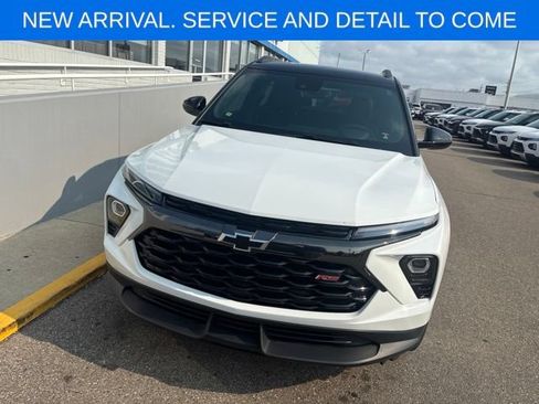 Certified 2024 Chevrolet TrailBlazer RS w/ Convenience Package FWD image 3
