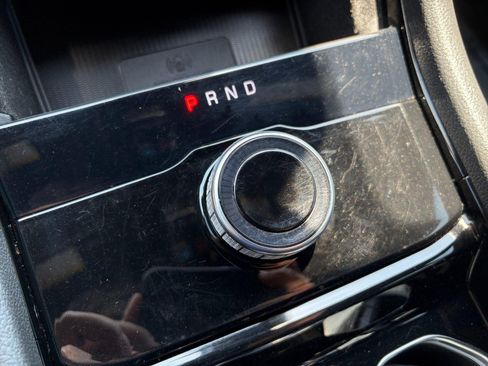 Used 2022 Jeep Grand Cherokee Altitude AWD/4WD image 19
