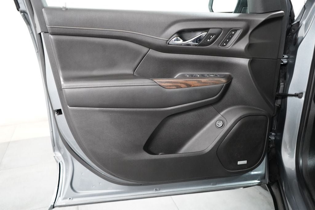 Used 2021 GMC Acadia Denali w/ LPO, Floor Liner Package AWD/4WD image 31