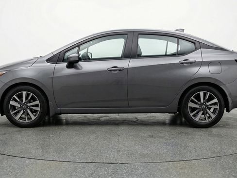 Used 2025 Nissan Versa SV image 5