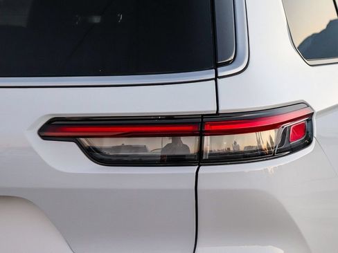 New 2026 Jeep Grand Cherokee L Limited RWD image 10