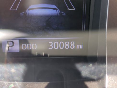 Used 2022 Toyota Tacoma SR5 w/ Technology Package image 28