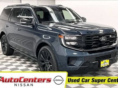 Used 2025 Ford Expedition Platinum w/ Stealth Appearance Package