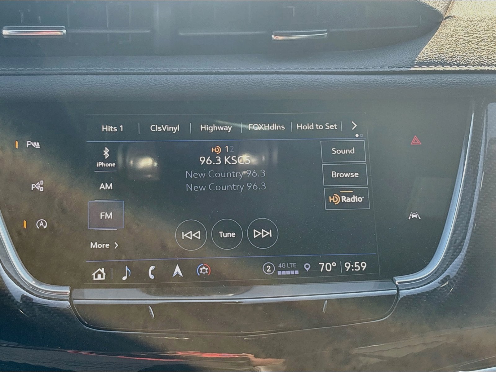 Used 2025 Cadillac XT6 Sport w/ Technology Package AWD/4WD image 15