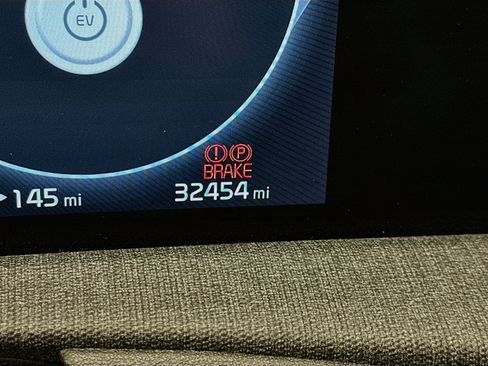 Used 2023 Kia EV6 Wind w/ Wind Technology Package AWD/4WD image 19