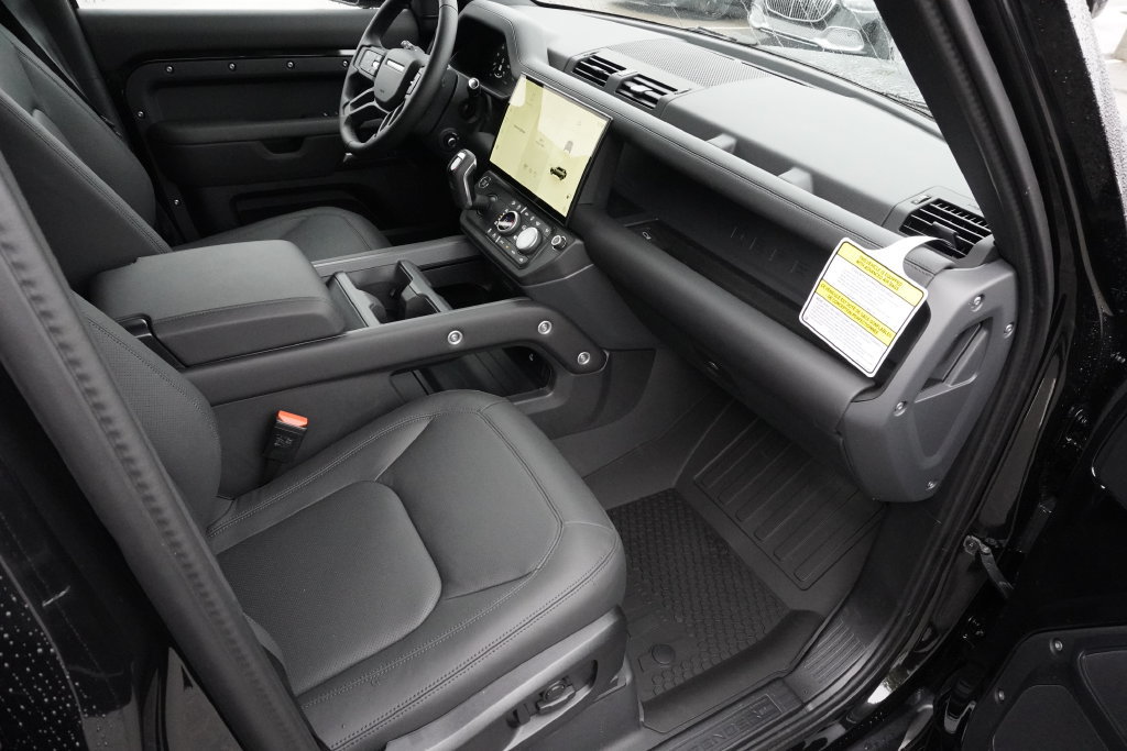 New 2026 Land Rover Defender 110 X-Dynamic SE AWD/4WD image 22