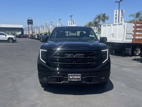 New 2026 GMC Sierra 1500 Elevation w/ Preferred Package RWD image 2