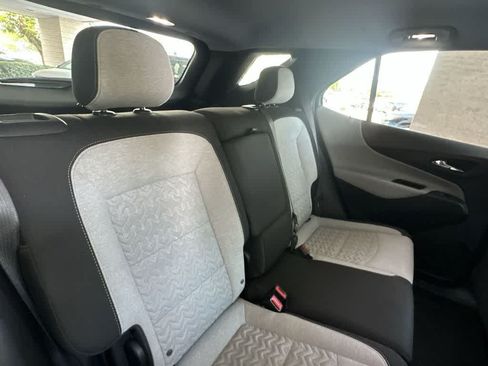 Used 2023 Chevrolet Equinox LS FWD image 26