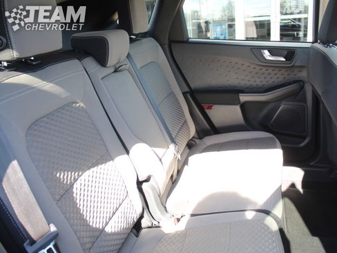 Used 2020 Ford Escape SE image 25