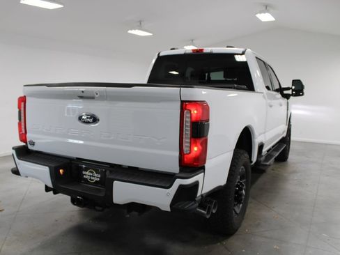 Used 2023 Ford F250 Lariat w/ Lariat Ultimate Package AWD/4WD image 9