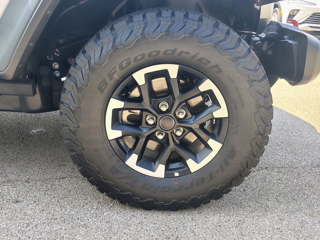 Used 2026 Jeep Wrangler Unlimited Rubicon AWD/4WD image 13