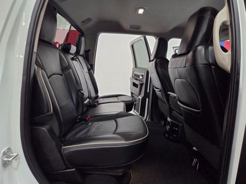 Used 2024 RAM 2500 Laramie AWD/4WD image 11