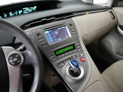 Used 2013 Toyota Prius Two FWD image 19