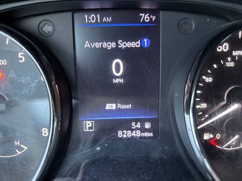 Used 2018 Nissan Rogue SV FWD image 5