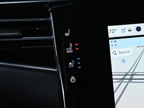 Used 2023 Jeep Wagoneer L Series II w/ Premium Group I image 38