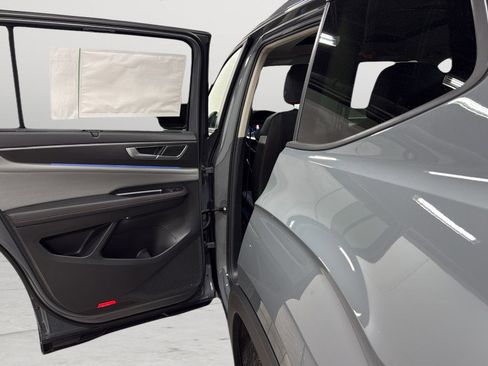 New 2026 Volkswagen Atlas Peak Edition AWD/4WD image 30