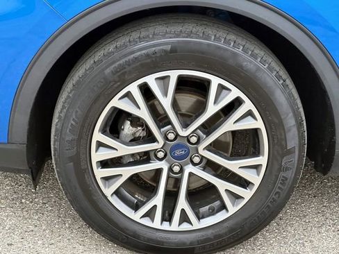Used 2020 Ford Escape SEL image 11