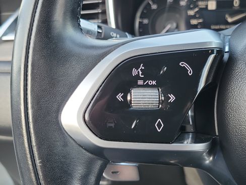 Used 2021 Jaguar F-PACE S image 7