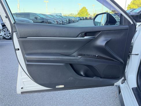 Used 2021 Toyota Camry XSE w/ Navigation Package FWD image 8