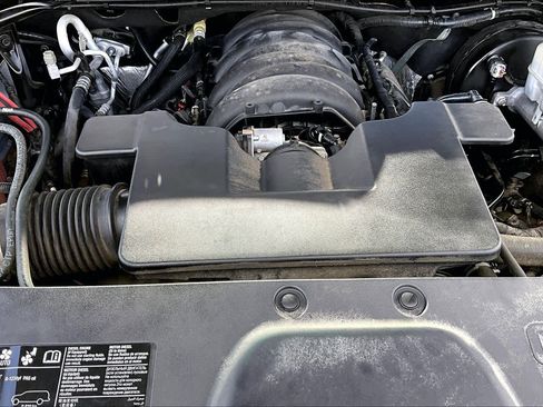 Used 2019 GMC Yukon Denali w/ Denali Ultimate Package image 32