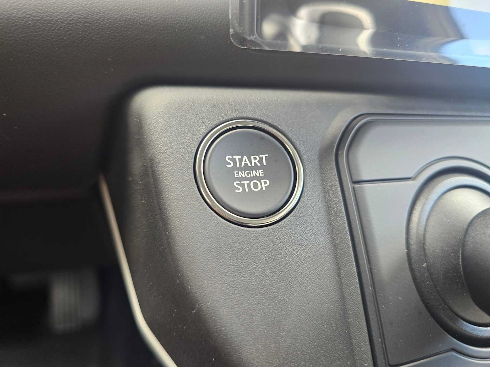 New 2026 Land Rover Defender 110 S AWD/4WD image 29