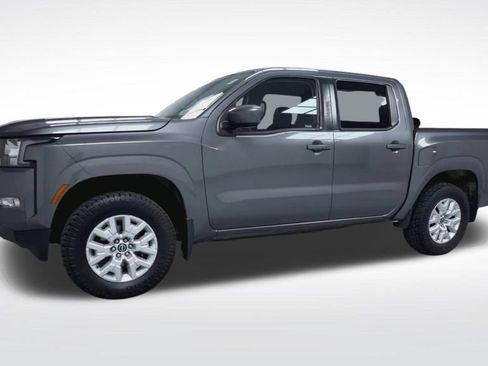 Used 2022 Nissan Frontier SV AWD/4WD image 4