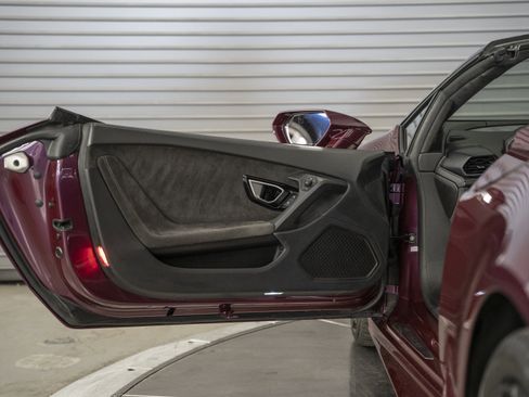 Used 2016 Lamborghini Huracan LP 610-4 image 26