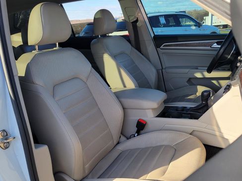 Used 2019 Volkswagen Atlas SEL Premium image 42