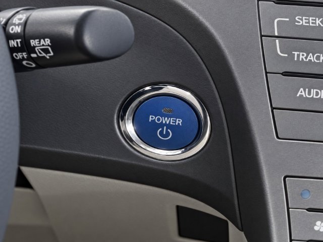 Used 2015 Toyota Prius Three w/ Solar Roof Package FWD image 12