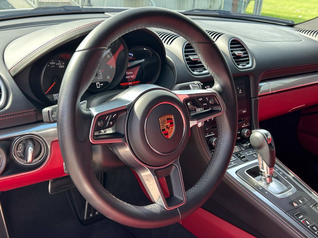 Used 2021 Porsche 718 Cayman S RWD image 17