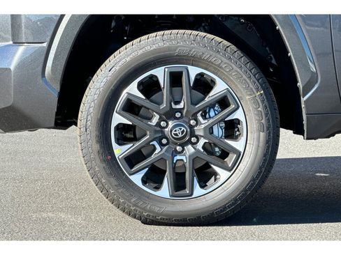 New 2026 Toyota Tundra Limited AWD/4WD image 31