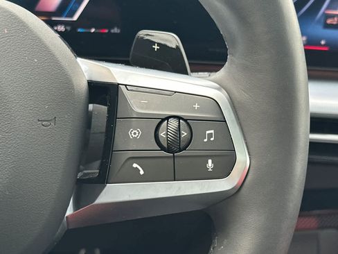 Used 2025 BMW X1 xDrive28i w/ M Sport Package image 28