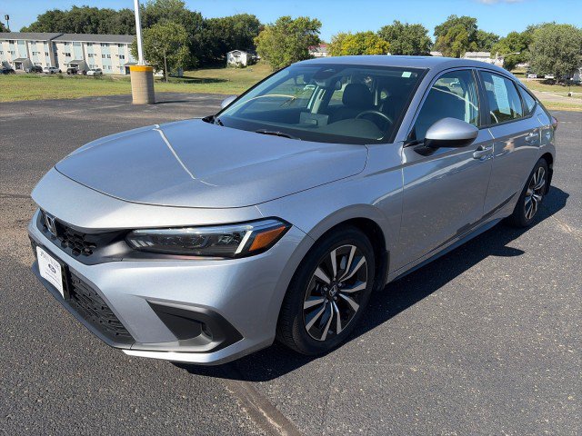 Used 2024 Honda Civic EX-L image 1
