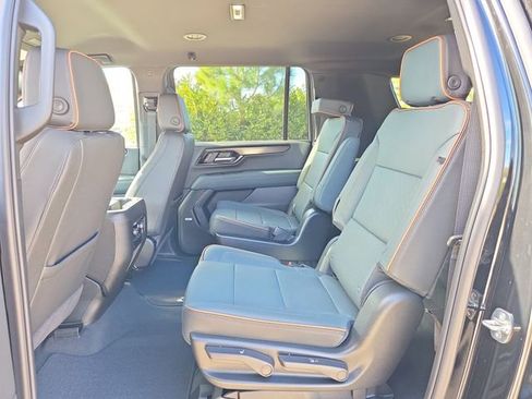 New 2026 GMC Yukon XL AT4 w/ Premium Trailering Package image 9