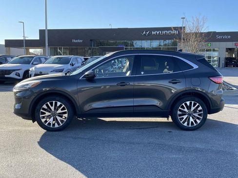 Used 2020 Ford Escape Titanium image 25